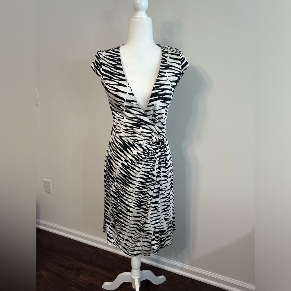 Trina Turk Wrap Dress Women 4 Black White Good Silk Zebra Print Ring 291338